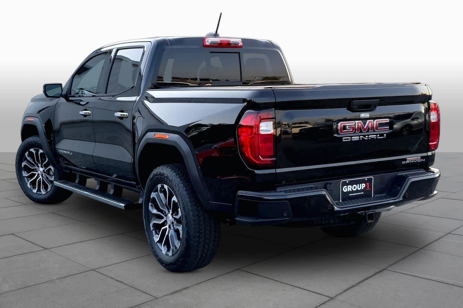Used 2026 GMC Canyon Denali AWD/4WD image 12