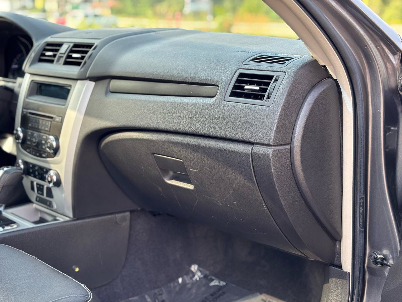 Used 2010 Mercury Milan Premier AWD/4WD image 40