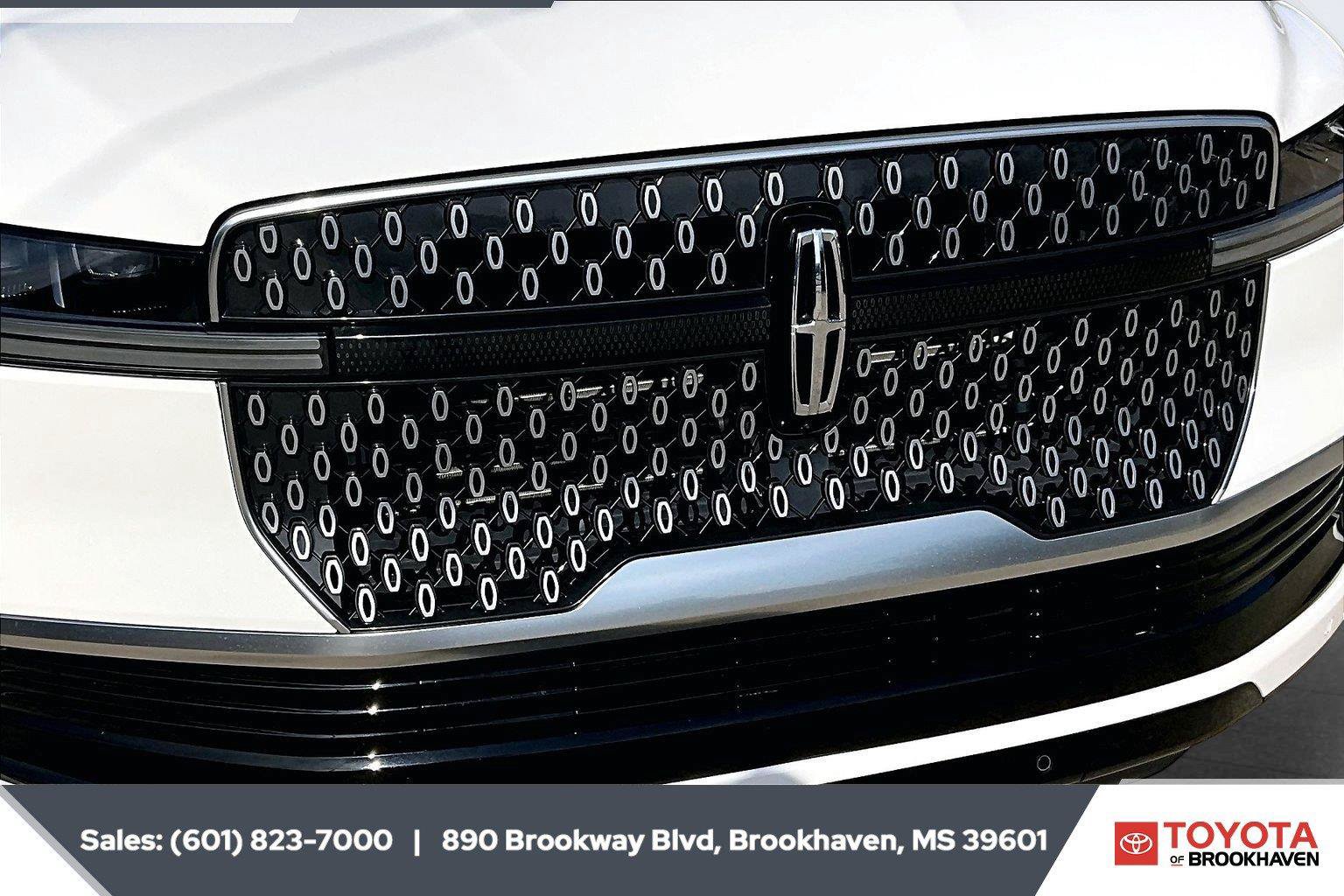 Used 2025 Lincoln Navigator L Reserve AWD/4WD image 22