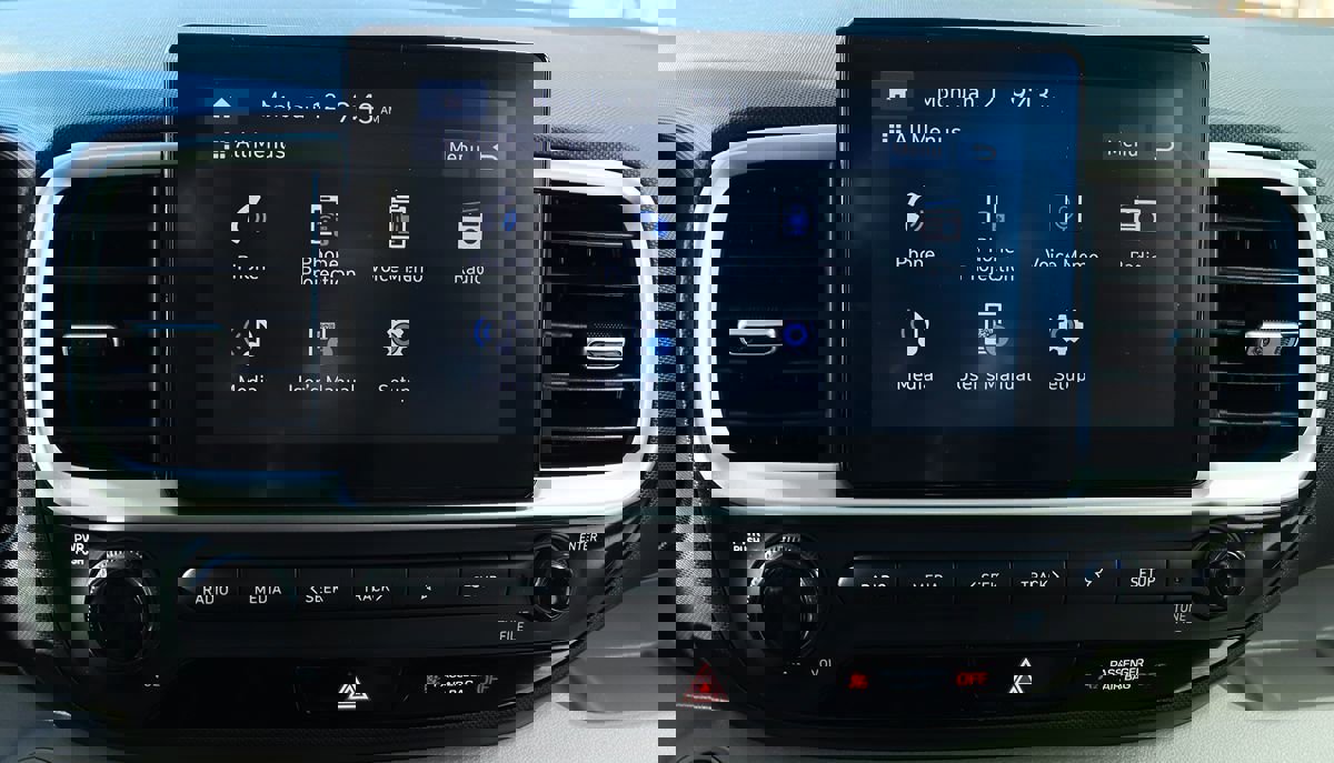 Used 2024 Hyundai Venue SEL image 48