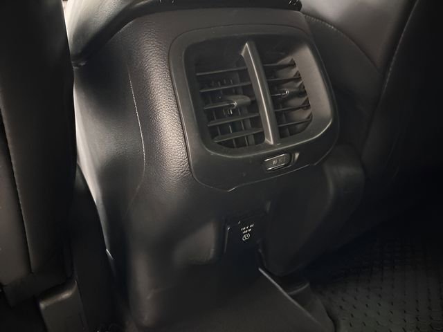 Used 2018 Jeep Cherokee Latitude Plus w/ Comfort/Convenience Group image 36