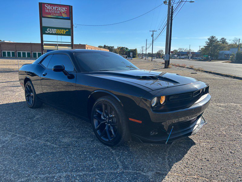 Used 2023 Dodge Challenger SXT w/ Blacktop Package image 7