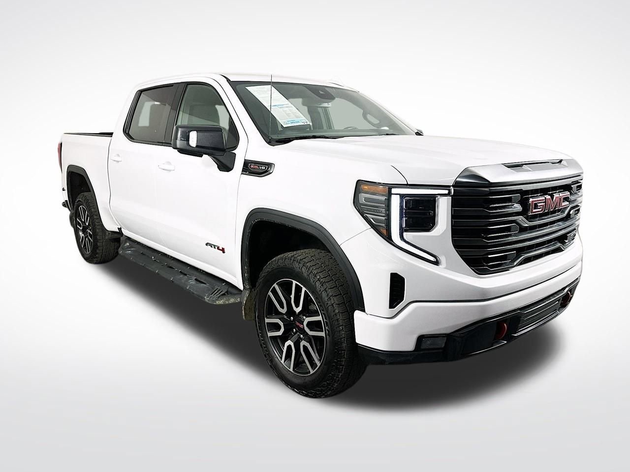 Used 2022 GMC Sierra 1500 AT4 w/ AT4 Preferred Package AWD/4WD image 1