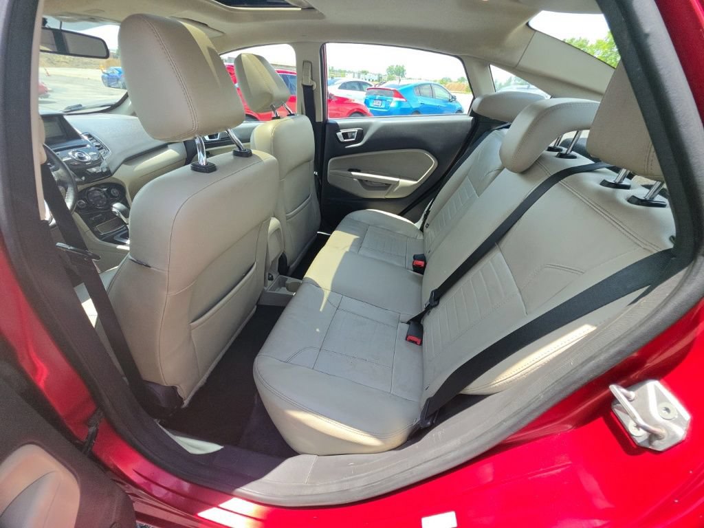 Used 2016 Ford Fiesta Titanium FWD image 27