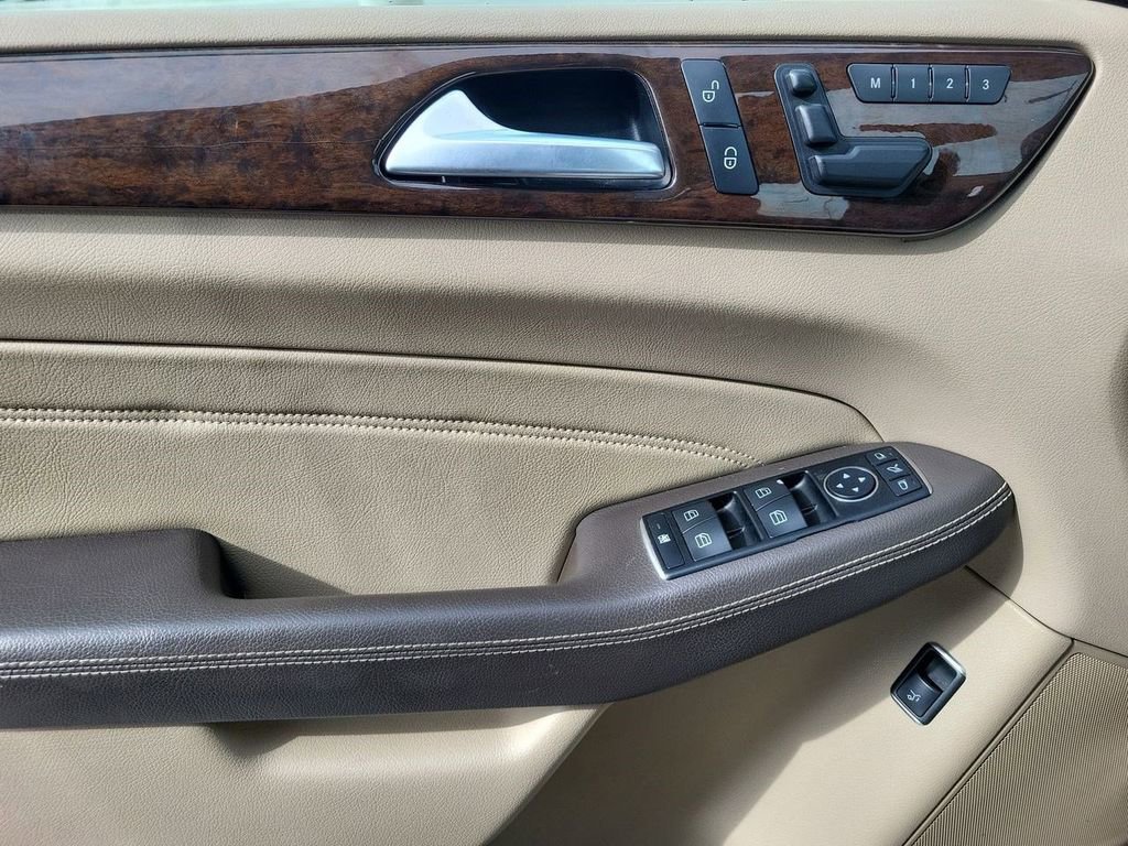 Used 2013 Mercedes-Benz ML 350 4MATIC image 29