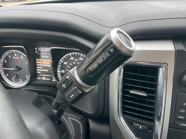 Used 2018 Nissan Titan SV w/ SV Convenience Package AWD/4WD image 17