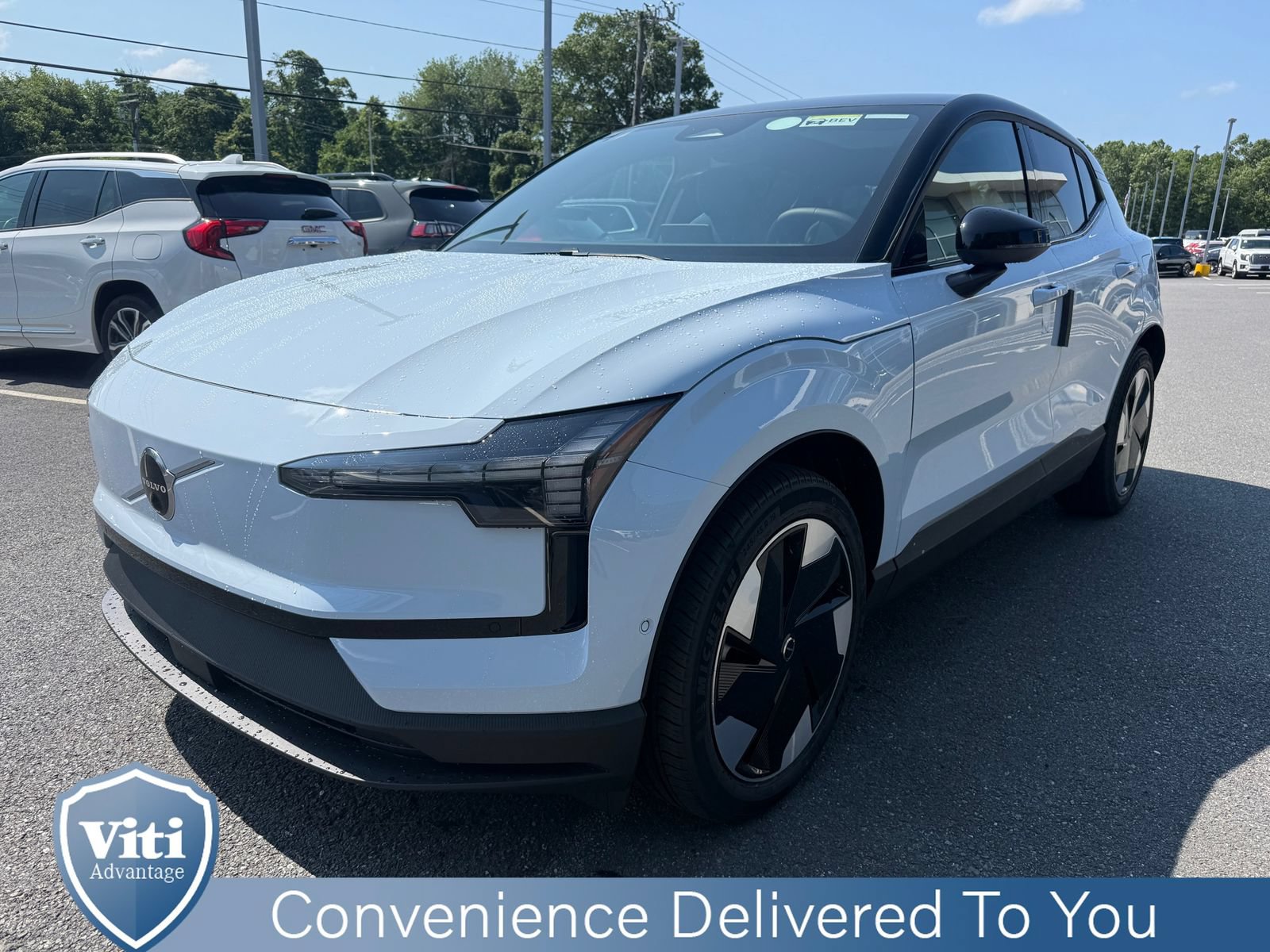 New 2026 Volvo EX30 Ultra w/ Protection Package Premier AWD/4WD image 4