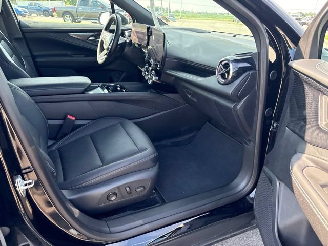Used 2024 Chevrolet Blazer EV LT AWD/4WD image 34