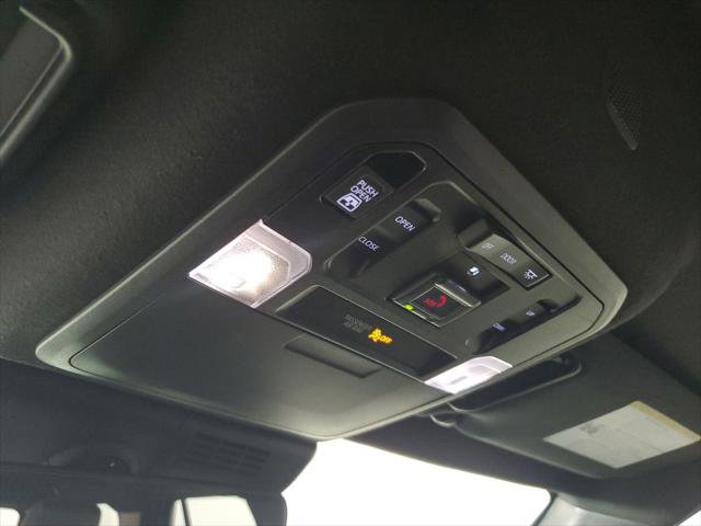 Used 2025 Toyota 4Runner Limited image 33