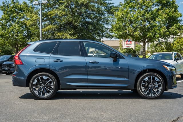 New 2027 Volvo XC60 B5 Plus AWD/4WD image 4