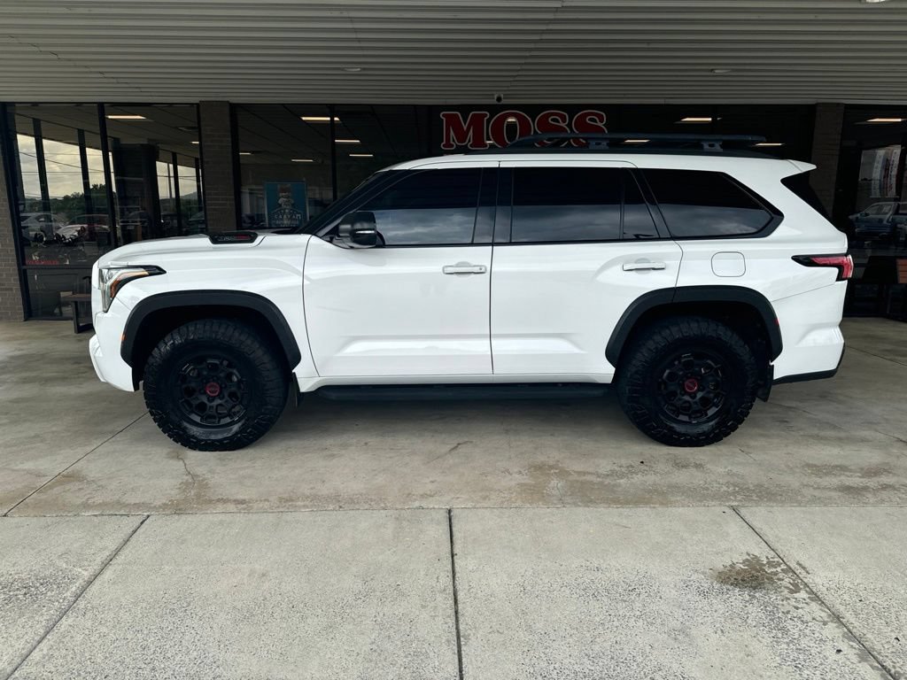 Used 2023 Toyota Sequoia TRD Pro AWD/4WD image 7
