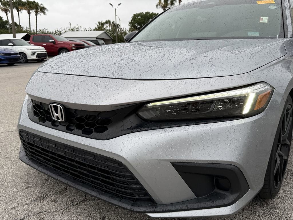 Used 2022 Honda Civic Sport image 11