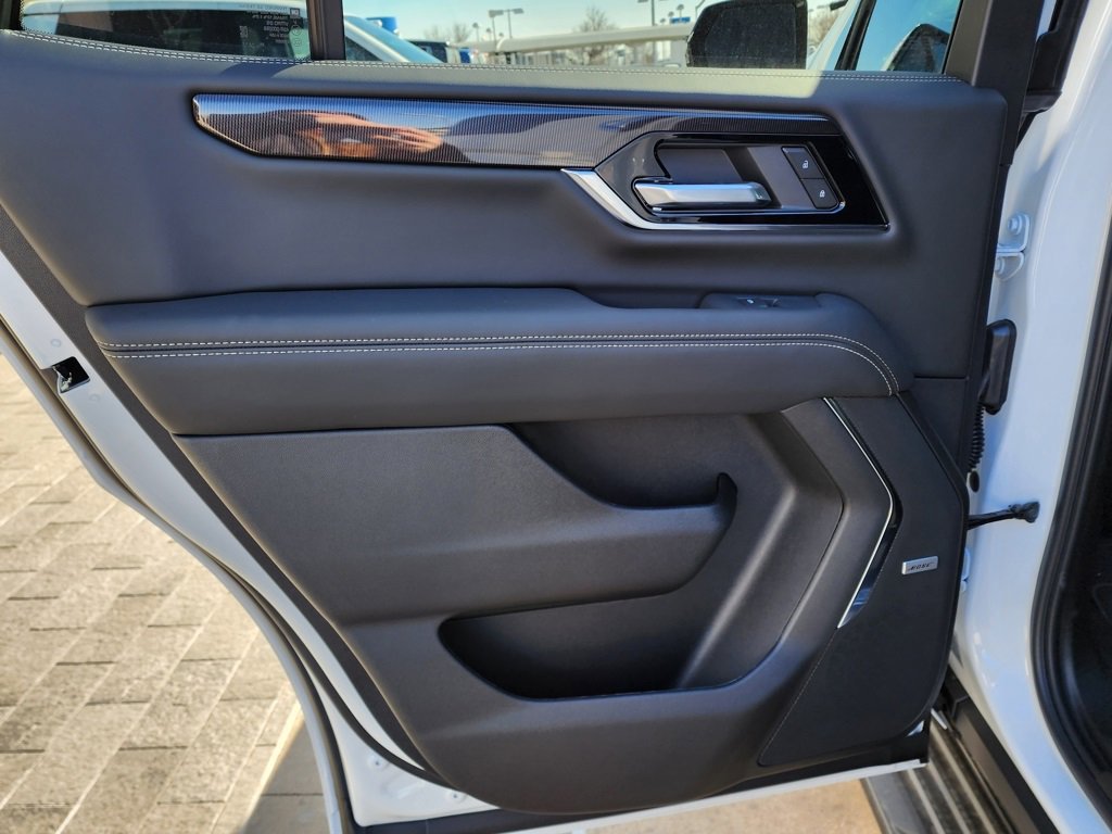 New 2026 GMC Yukon Elevation image 44