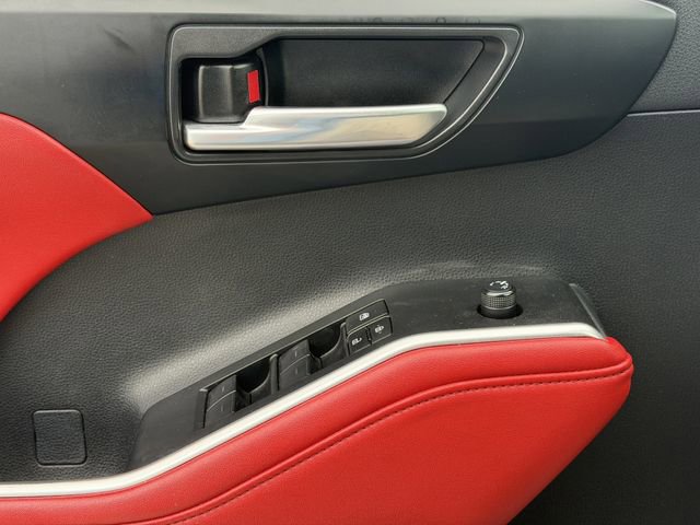 Used 2023 Toyota Highlander XSE AWD/4WD image 25