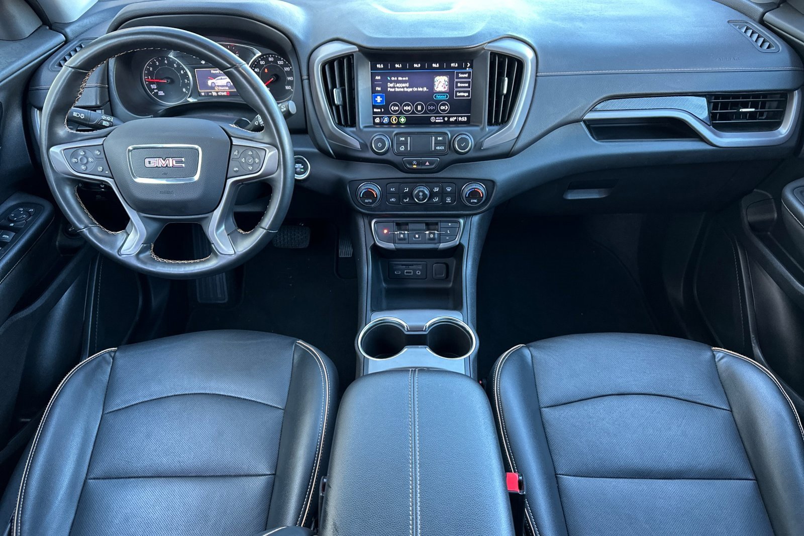 Used 2023 GMC Terrain AT4 image 13