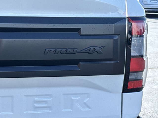 New 2026 Nissan Frontier PRO-4X w/ Pro-4x Convenience Package AWD/4WD image 9
