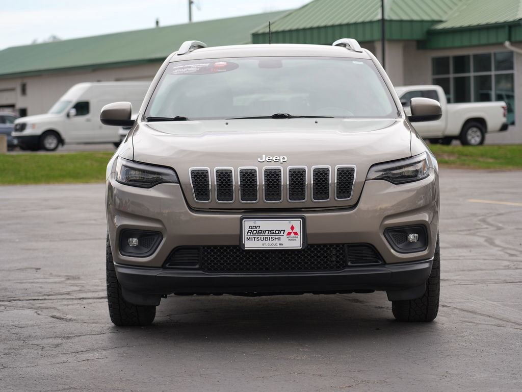 Used 2019 Jeep Cherokee Latitude w/ Popular Appearance Group image 8