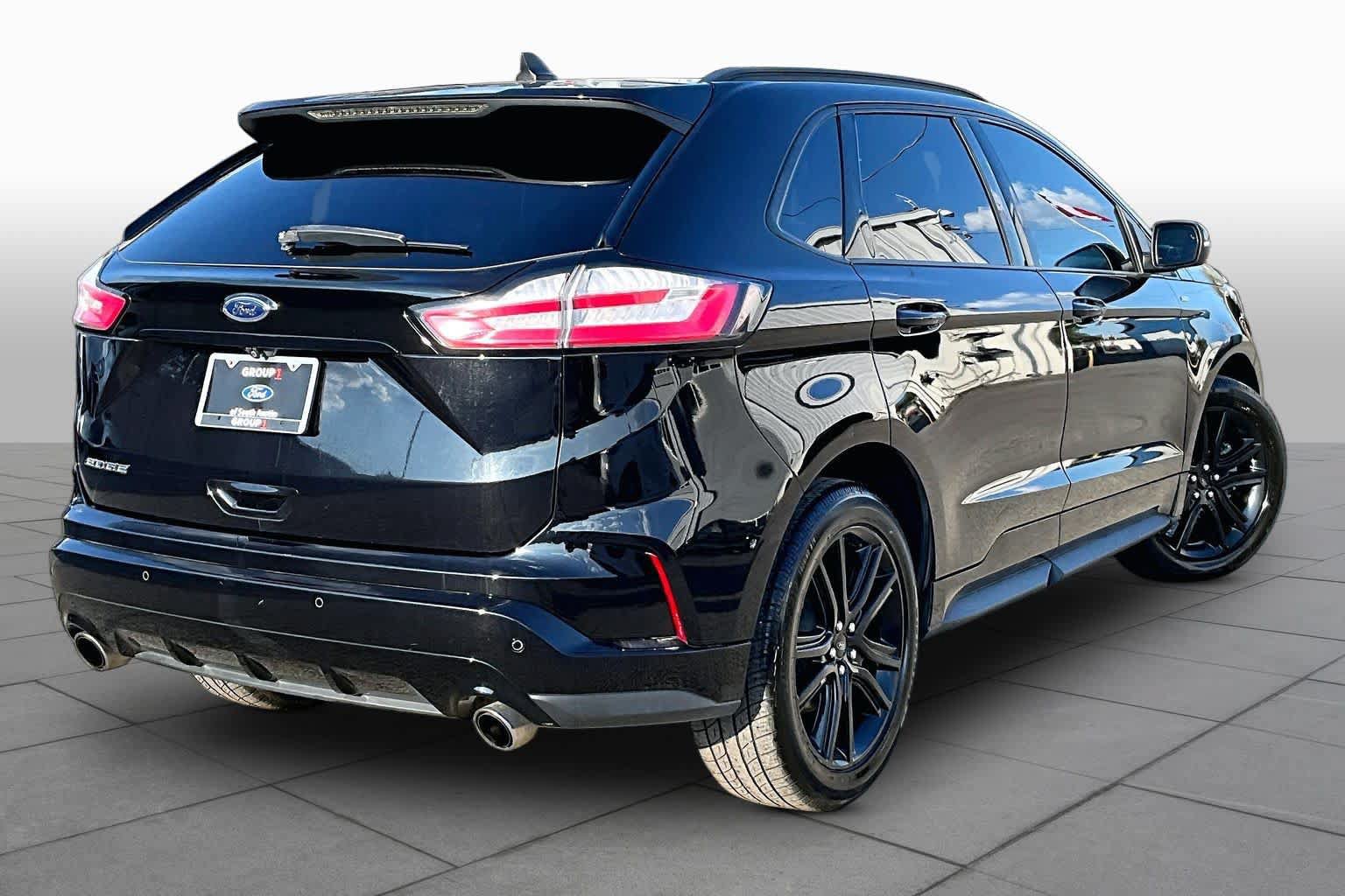 Used 2020 Ford Edge ST-Line FWD image 14
