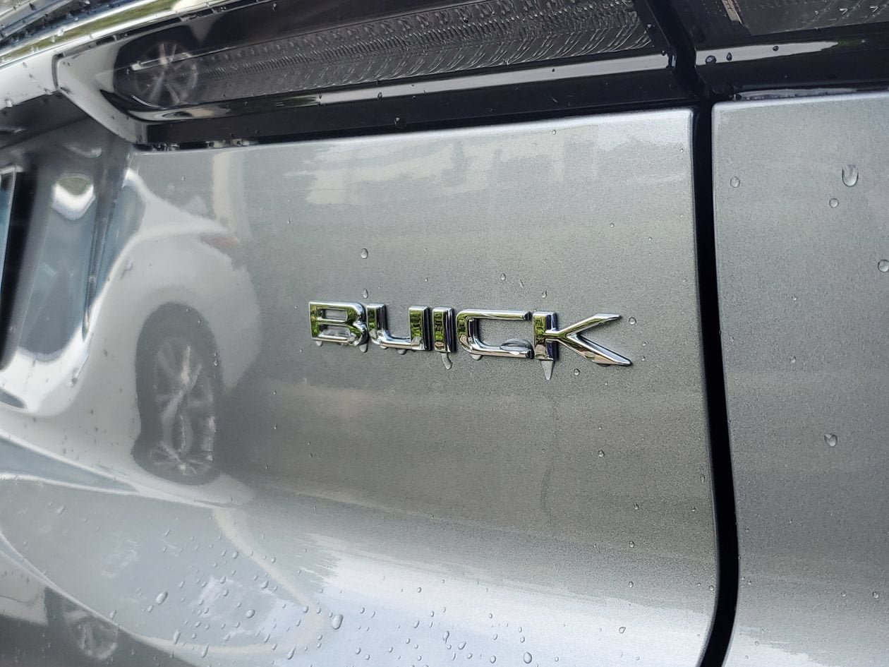 New 2026 Buick Enclave Avenir w/ Super Cruise Package FWD image 8