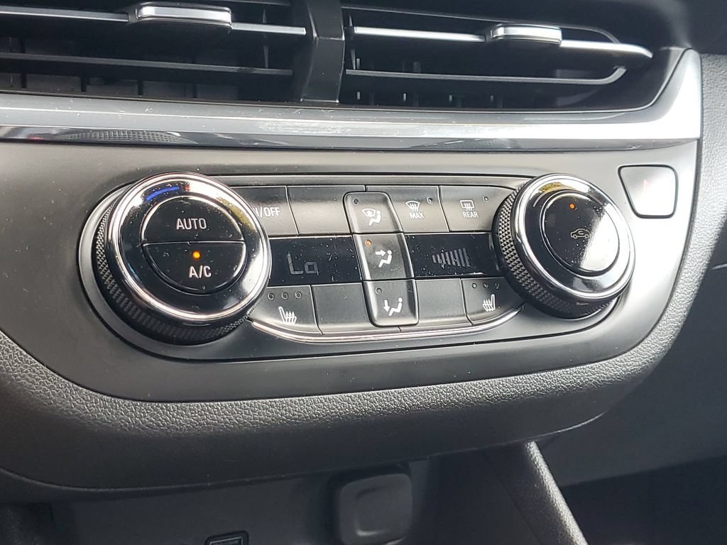 Certified 2025 Buick Envista Preferred w/ Convenience I Package FWD image 28