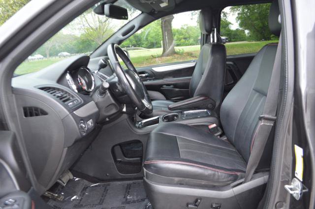 Used 2018 Dodge Grand Caravan GT FWD image 12