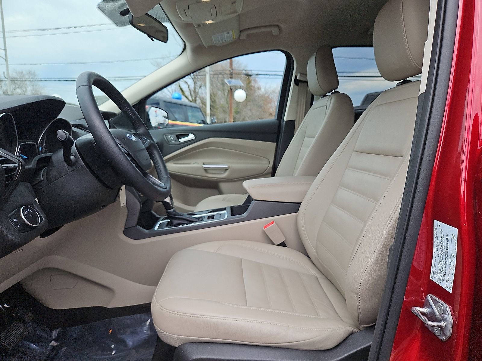 Used 2018 Ford Escape SEL image 14