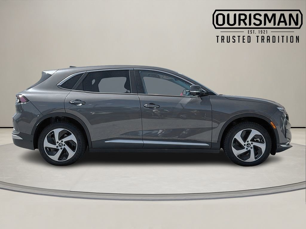 New 2025 VinFast VF 8 Eco image 4