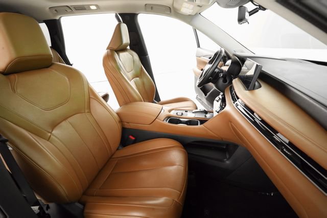 Used 2023 INFINITI QX60 Sensory AWD/4WD image 17