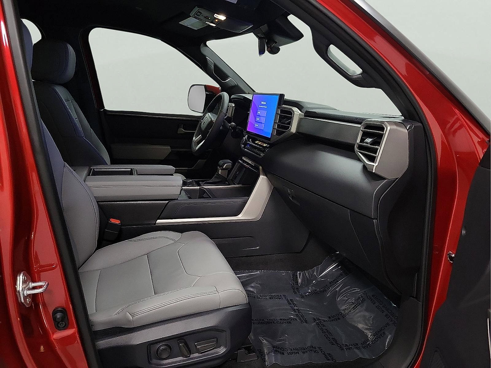 Certified 2026 Toyota Tundra Limited w/ Power Package image 15