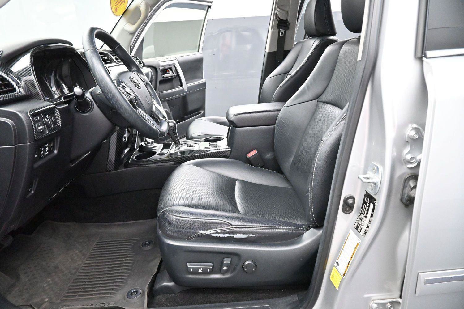 Used 2021 Toyota 4Runner Limited AWD/4WD image 15