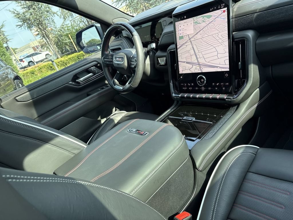 Used 2025 GMC Yukon AT4 Ultimate w/ LPO, Floor Liner Package AWD/4WD image 14