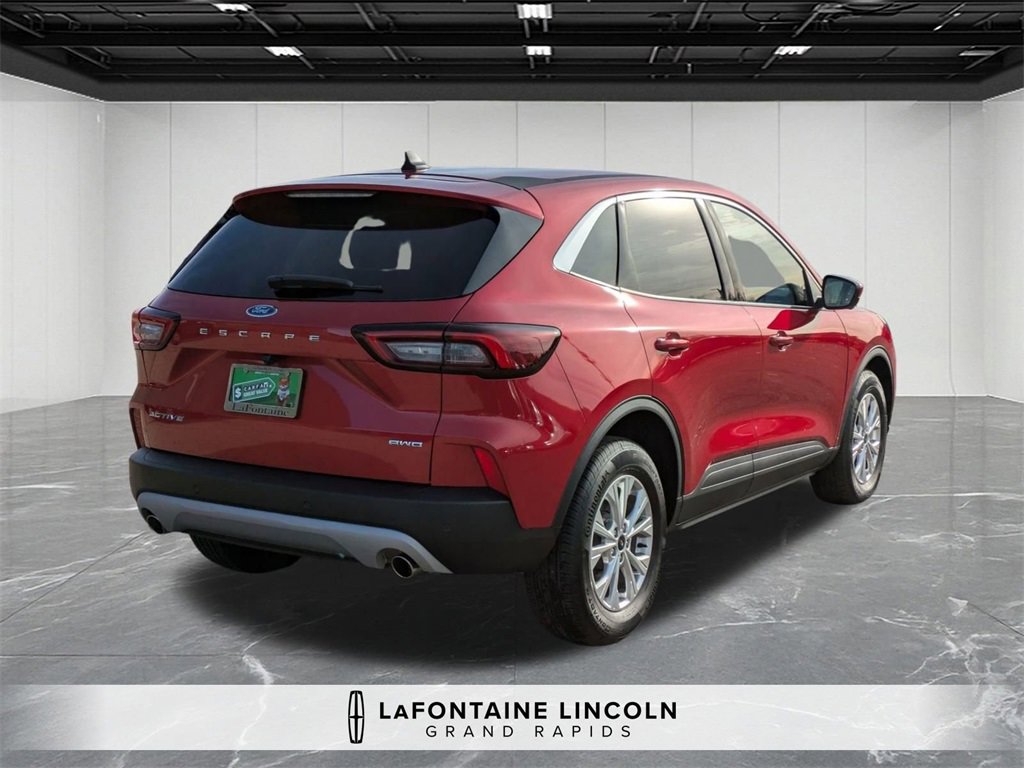 Used 2023 Ford Escape Active w/ Tech Pack #2 image 5