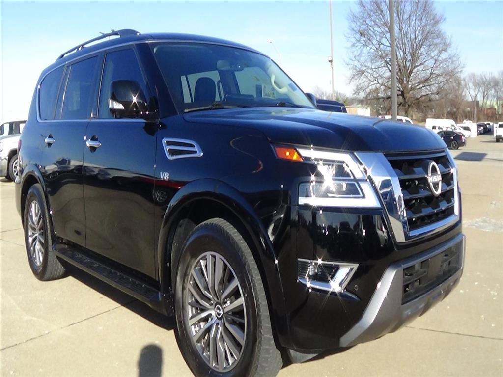 Used 2022 Nissan Armada SL w/ Captain's Chairs Package image 4