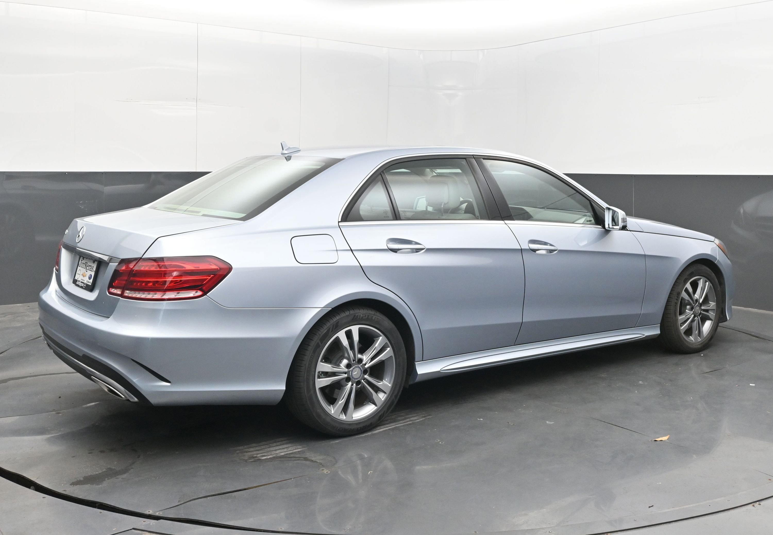 Used 2015 Mercedes-Benz E 350 Sedan image 7