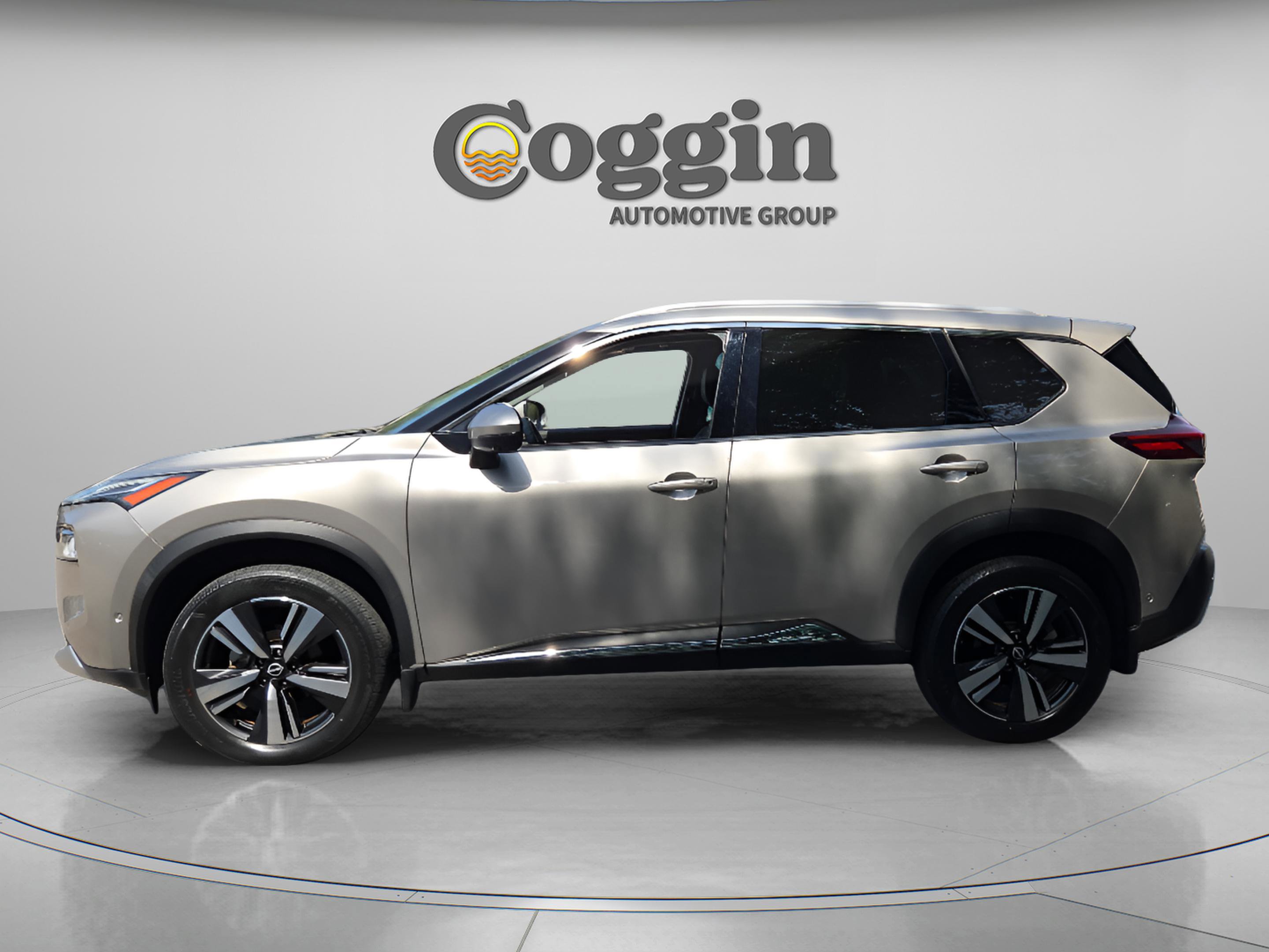 Used 2023 Nissan Rogue Platinum w/ Platinum Premium Package FWD image 2