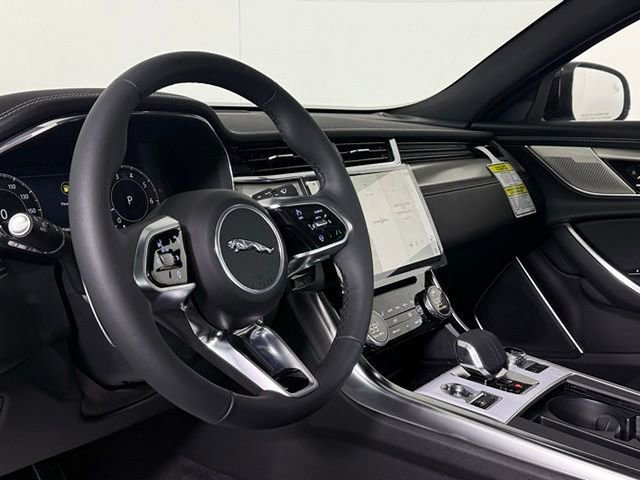 New 2024 Jaguar XF R-Dynamic SE image 38