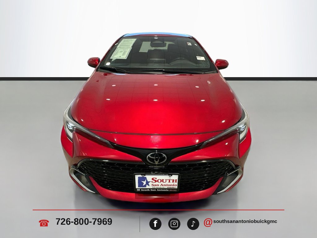 Used 2025 Toyota Corolla XSE FWD image 2