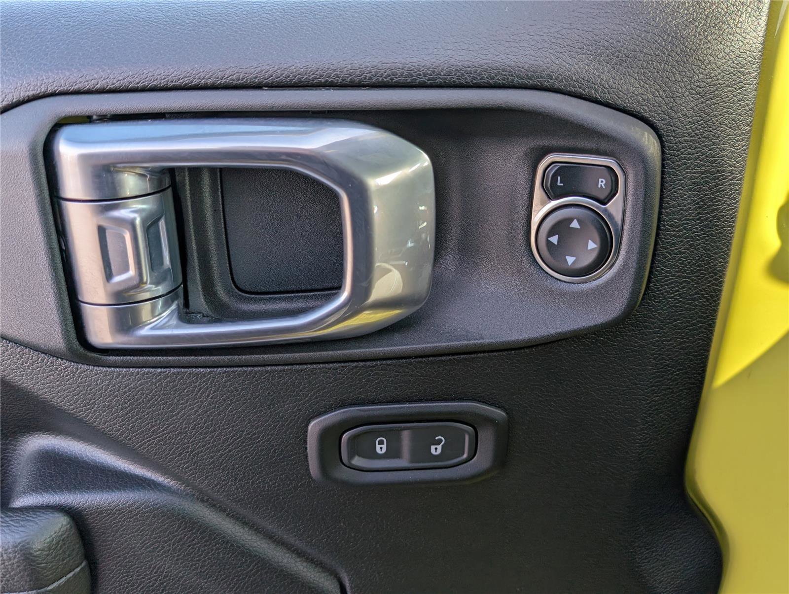 Used 2023 Jeep Wrangler Unlimited Rubicon 4xe image 19