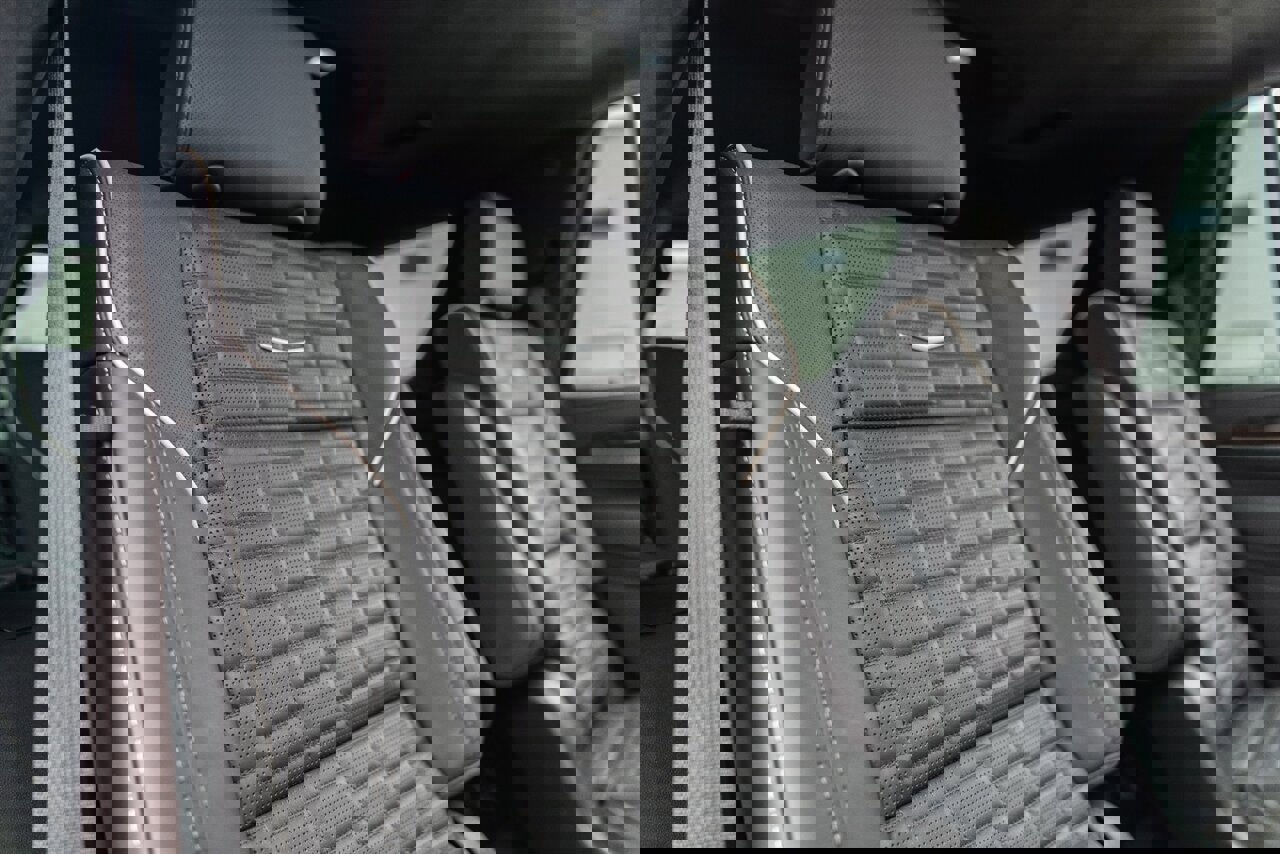 Used 2023 Cadillac Escalade Premium Luxury Platinum image 52