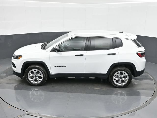 Used 2025 Jeep Compass Sport AWD/4WD image 36