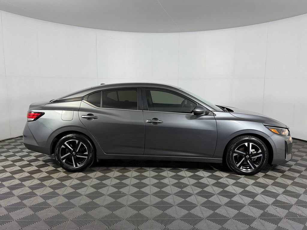 Used 2025 Nissan Sentra SV FWD image 7