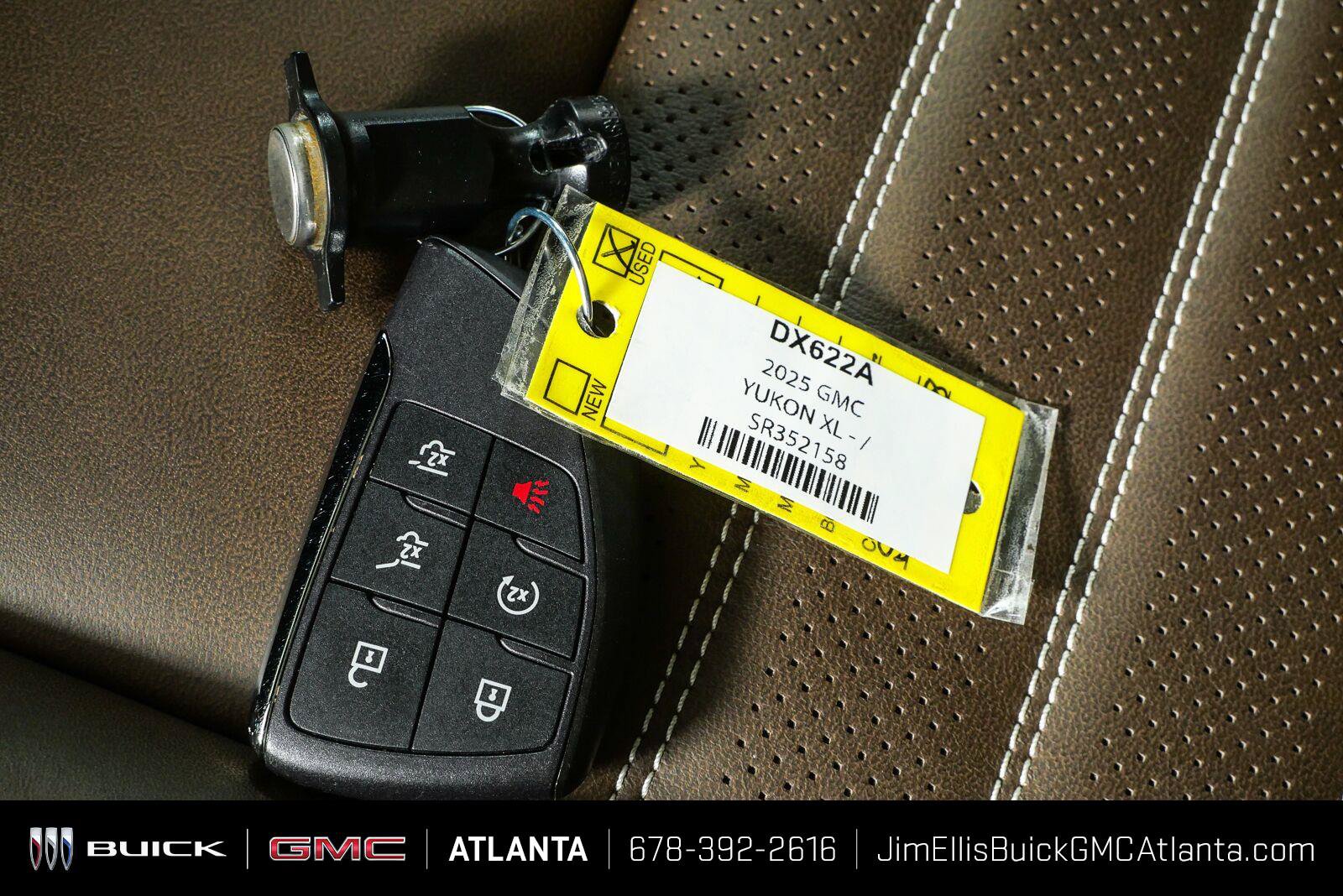 Used 2025 GMC Yukon XL Denali Ultimate w/ LPO, Floor Liner Package AWD/4WD image 43
