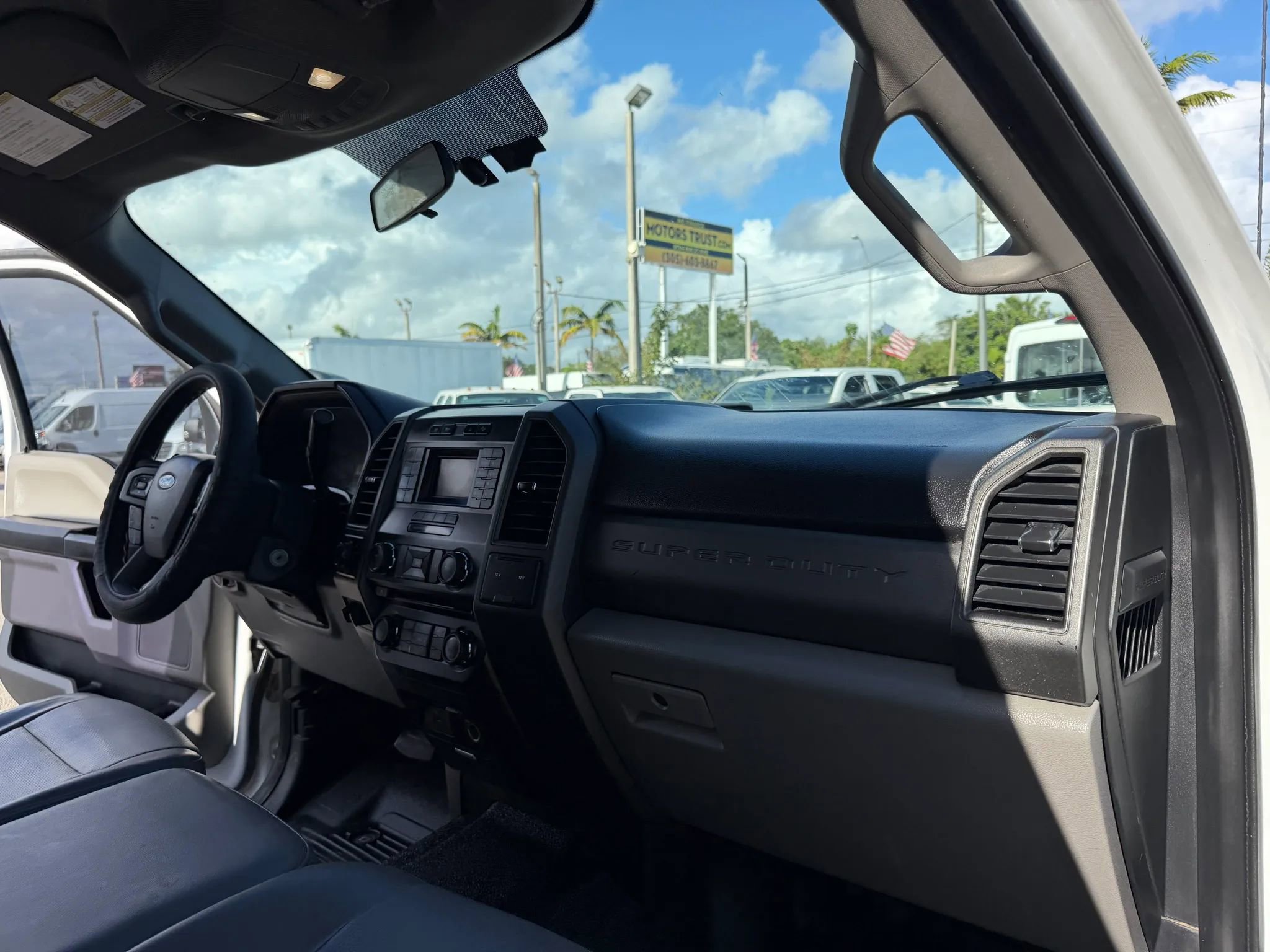 Used 2018 Ford F350 XL w/ Power Equipment Group image 19