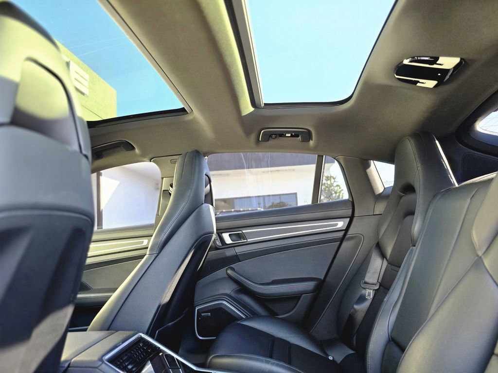 Used 2023 Porsche Panamera Platinum Edition image 13