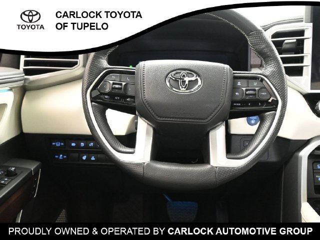 Used 2024 Toyota Sequoia Capstone AWD/4WD image 30