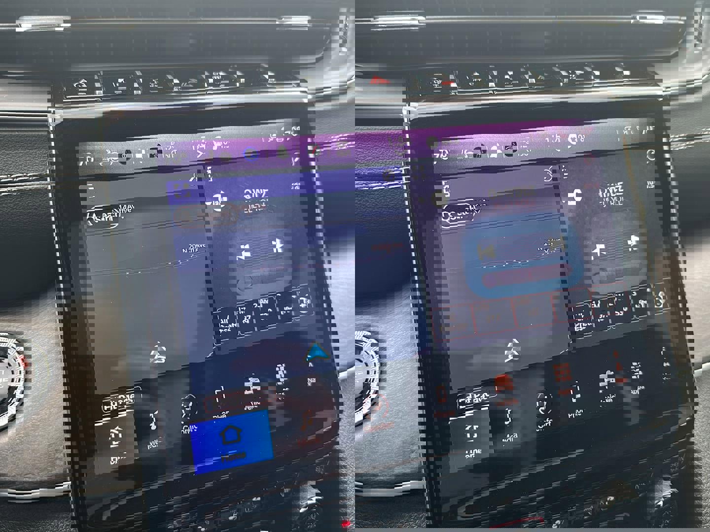 Used 2025 Jeep Grand Cherokee L Limited w/ Luxury Tech Group II image 12