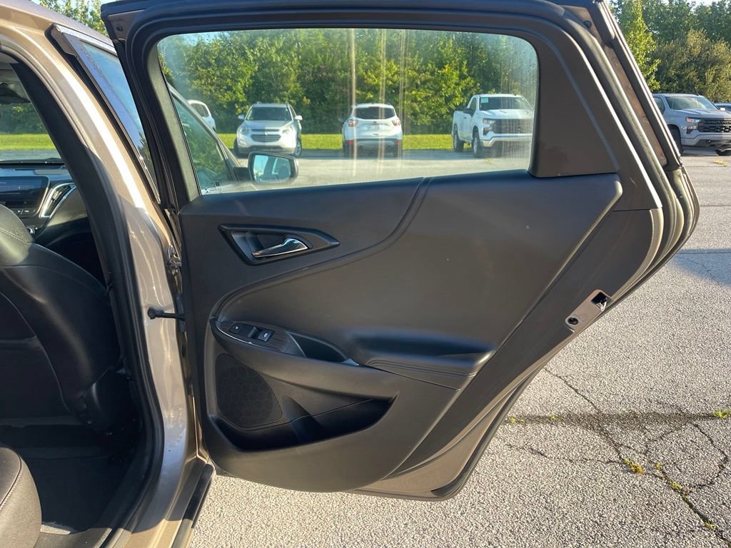 Used 2022 Chevrolet Malibu Premier FWD image 18