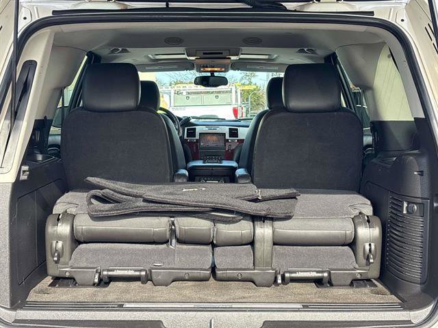 Used 2014 Cadillac Escalade Premium image 13