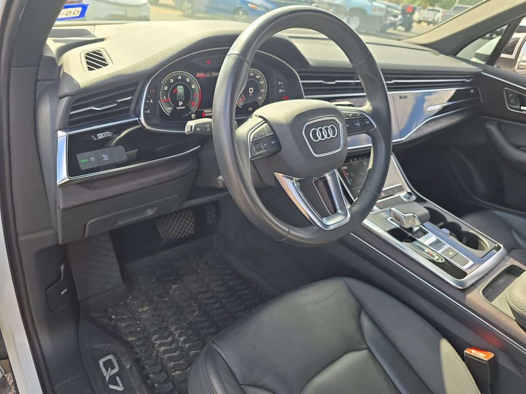 Used 2021 Audi Q7 3.0T Premium AWD/4WD image 16