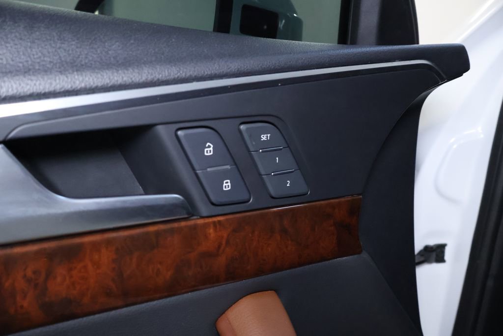 Used 2019 Audi A4 2.0T Premium w/ Convenience Package image 15